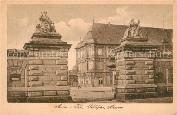 Mainz Rhein Schlosstor Museum