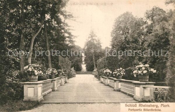 Rheinsberg Schloss Rheinsberg Parkpartie Billardbr