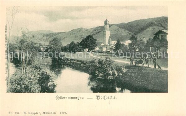 Oberammergau Dorfpartie mit Blick zur Kirche