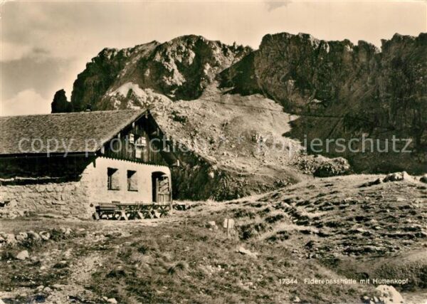 Fiderepasshuette Berghütte mit Hüttenkopf Allgäuer Alpen
