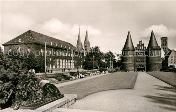 Luebeck Holstentor