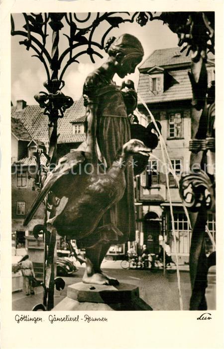 Goettingen Niedersachsen Gänseliesel Brunnen