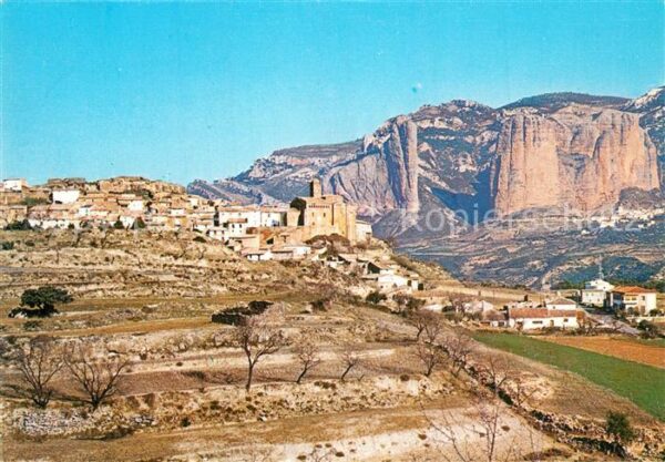Murillo de Gallego Al fondo Mallor de Riglos
