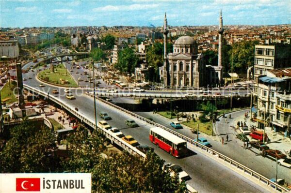 Istanbul Constantinopel Aksaray Meydani ve Valide Cami'nin görü
