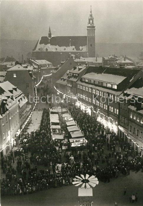 Schneeberg Erzgebirge zur Weihnachtszeit Blick zur Kirche Nac