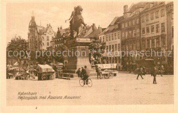 Kobenhavn Hojbroplads med Absalons Monument