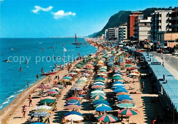 Pesaro Spiaggia Lungomare Strand Promenade
