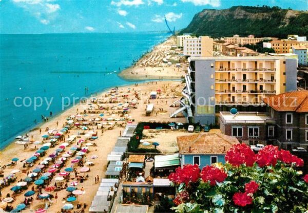 Pesaro Spiaggia e Monte Ardizio