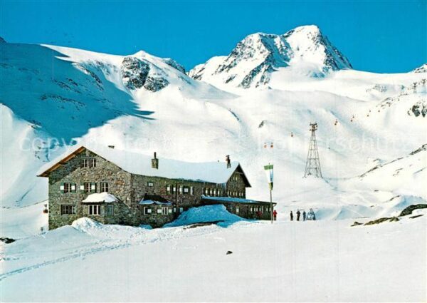 Stubaier Alpen Dresdner Hütte mit Schaufelspitze