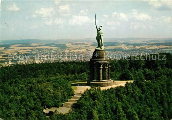 Detmold Hermannsdenkmal im Teutoburger Wald Fli