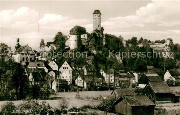 Neuhaus Pegnitz mit Burg Veldenstein