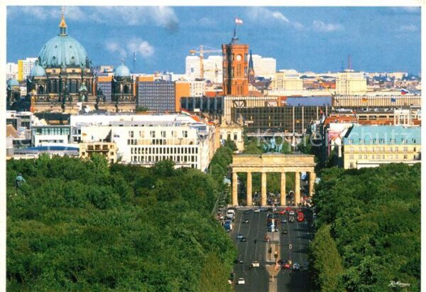 Berlin Brandenburger Tor Tiergarten Dom und Ro