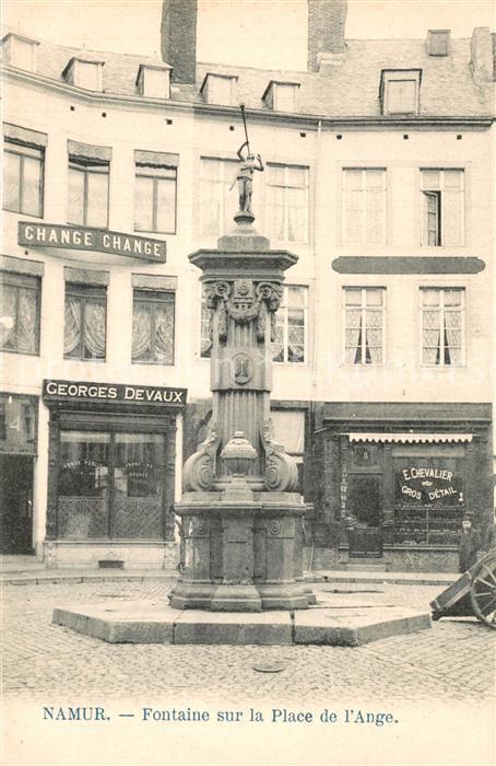 Namur sur Meuse Fontaine sur la Place de l'Ange