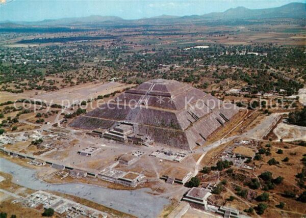 San Juan Teotihuacan Fliegeraufnahme Pyramide del Sol