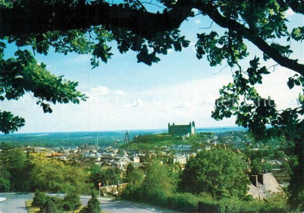 Bratislava Pressburg Pozsony Stadtpanorama mit Blick zur Burg