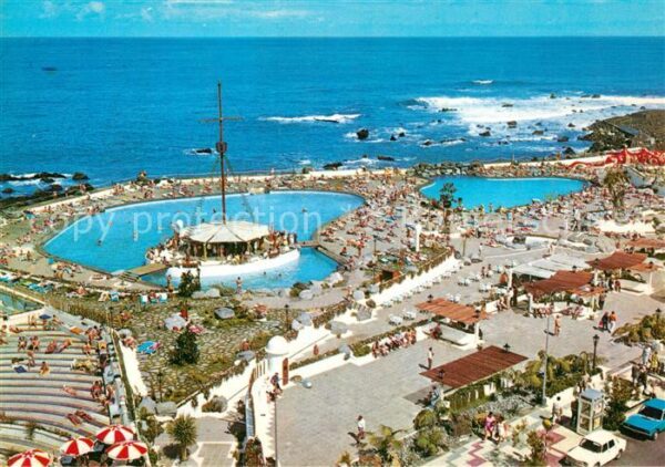 Puerto de la Cruz Vistas de las Piscinas Costa Martianez