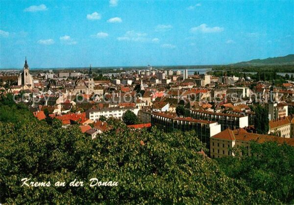 Krems Donau Panorama Blick vom Wachtberg auf das St