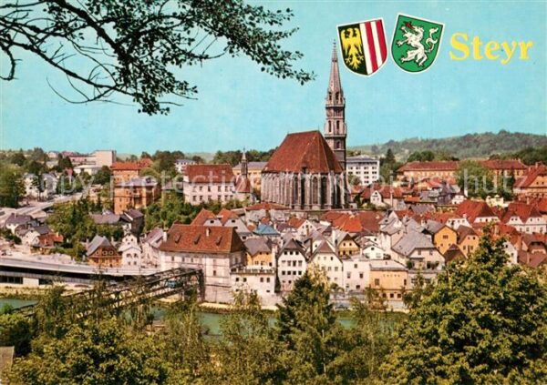 Steyr Enns Oberoesterreich Blick auf Stadtpfarrkirche und Ennskai