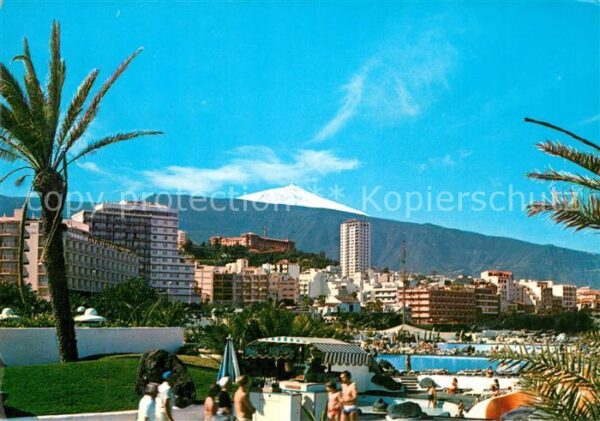 Puerto de la Cruz Vista con Teide