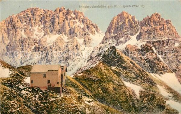 Innsbruckerhuette Berghütte am Pinnisjoch Stubaier Alpen