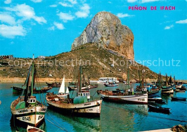 Calpe Puerto y Penón de Ifach barco de pesca