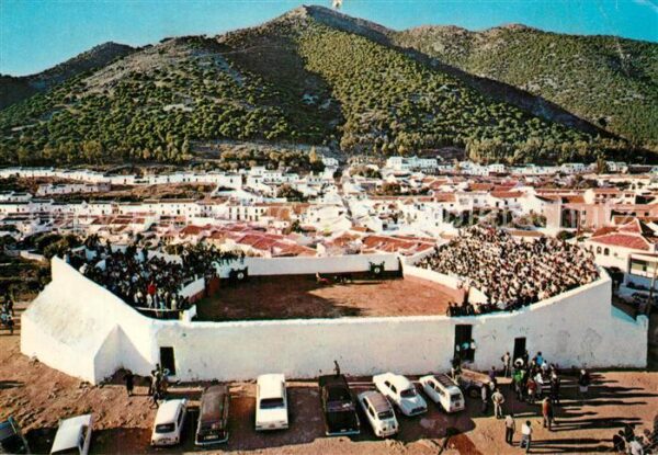 Mijas Plaza de toros y vista parcial