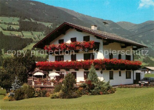 Mayrhofen Zillertal Gästehaus Schatz im Sommer