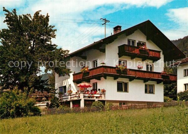 Buehel Zillertal Gästehaus Elisabeth im Sommer