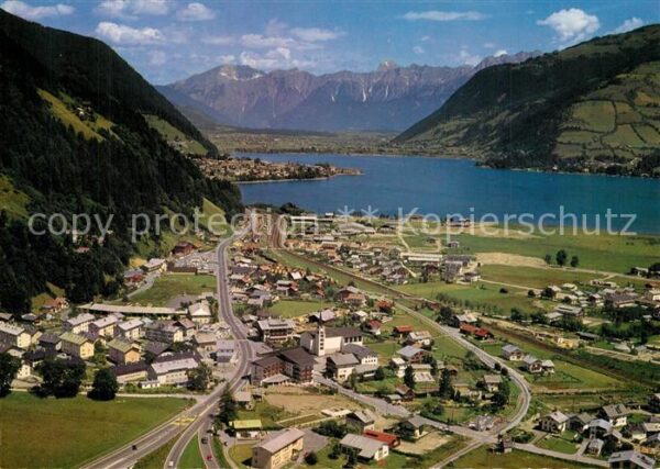 Schuettdorf Zell-am-See Fliegeraufnahme mit Steinernem Meer