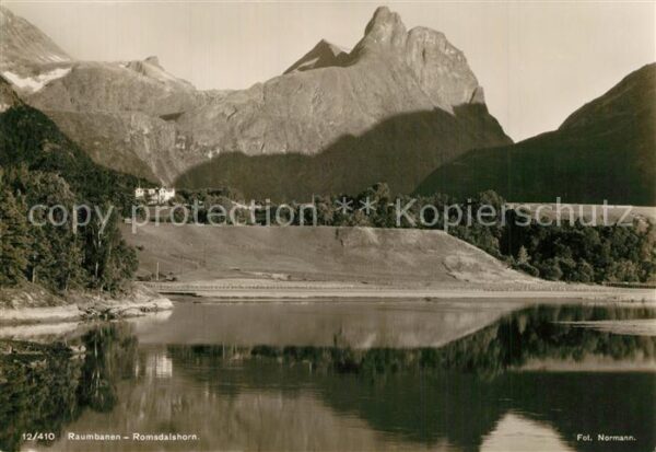 Romsdal Romsdalshorn Fjord