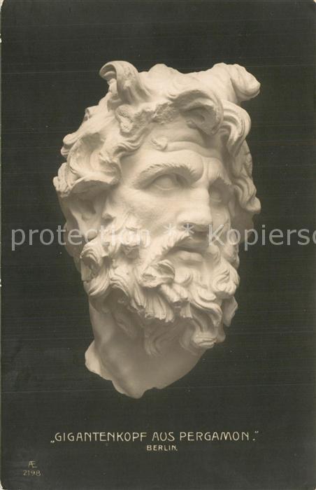 Skulpturen Gigantenkopf aus Pergamon