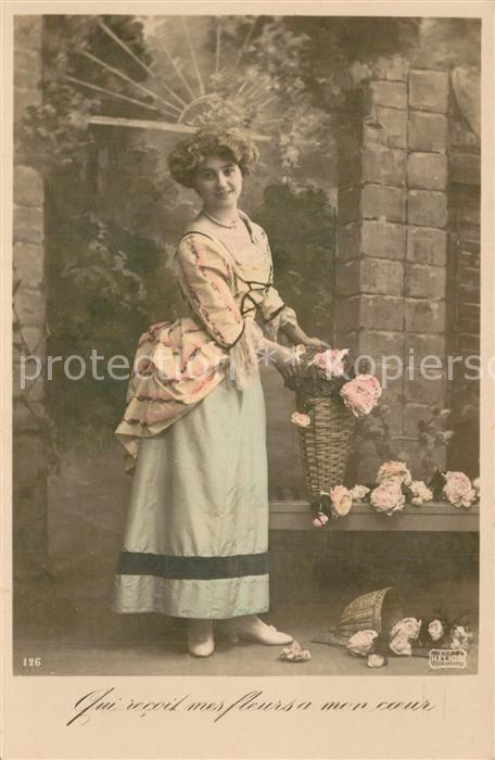 Frauen Blumen Foto-Helios Nr. 126