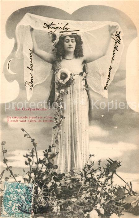 Frauen Le Crepuscule