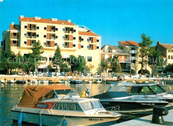 Selce Crikvenica Hotel Jadran Hafen Motorboote