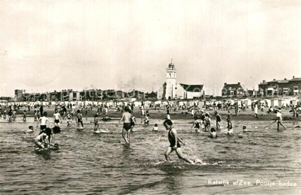Katwijk aan Zee Pootje baden Strandleben