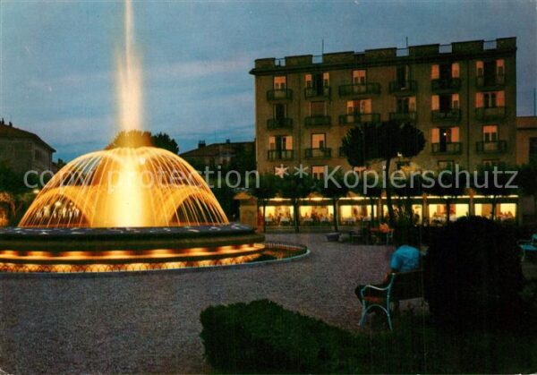 Grado Gorizia Fontana notturno