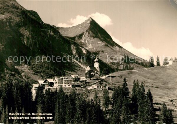 Damuels Vorarlberg mit kleinem Damülserhorn