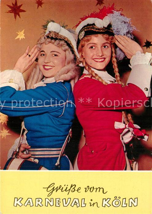 Koeln Rhein Blau und Rote Funken im Kölner Karneval