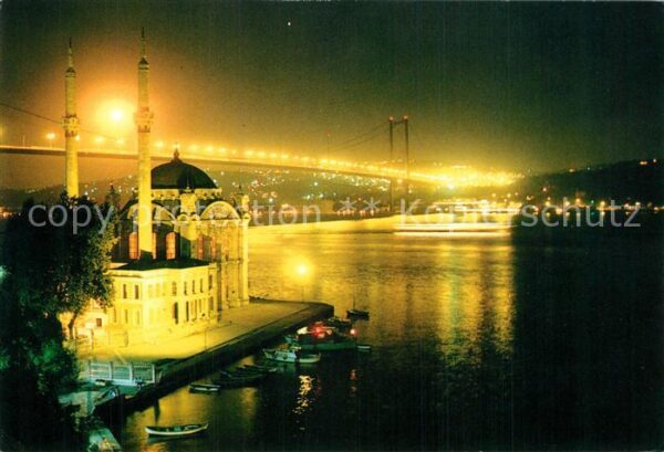 Istanbul Constantinopel Ortaköy Camil ve Bogaz Köprüsü