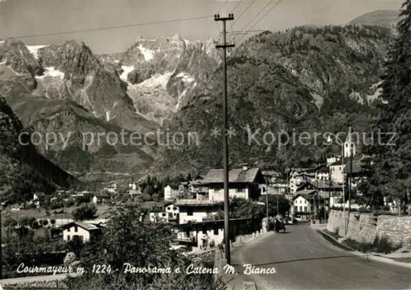 Courmayeur Panorama e Catena M Bianco