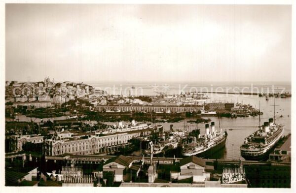Genova Genua Liguria Hafen Panorama Fährschiffe