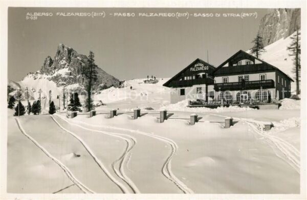 Passo Falzarego Albergo Winter