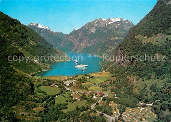 Geiranger med Vinje Camping