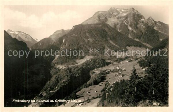 Finkenberg Tirol im Tuxertal mit Grünberg