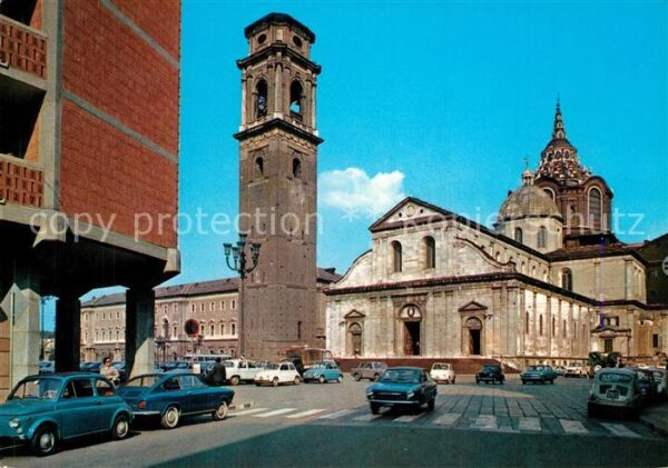 Torino Il Duomo S Giovanni Battista Il Campani