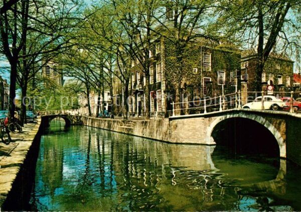 Delft Oude Delft met Meisjehuis