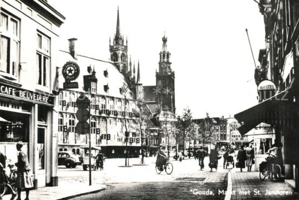 Gouda Markt met St Janstoren