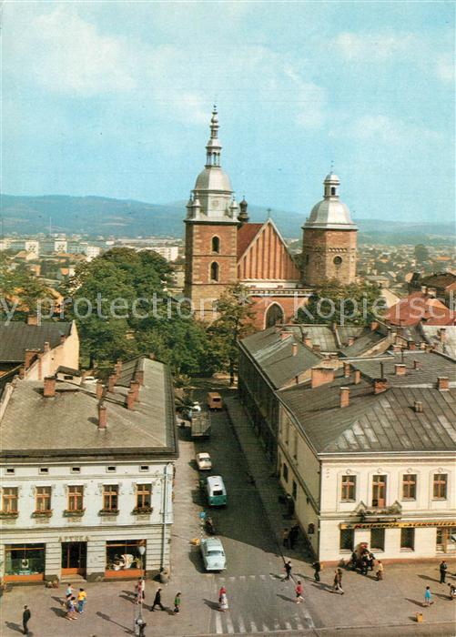 Nowy Sacz Fragment miasta w glebi wieze kolegiaty