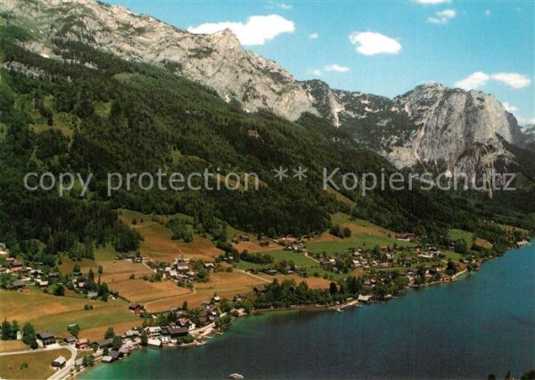 Grundlsee Steiermark Fliegeraufnahme mit Backstein und Totem