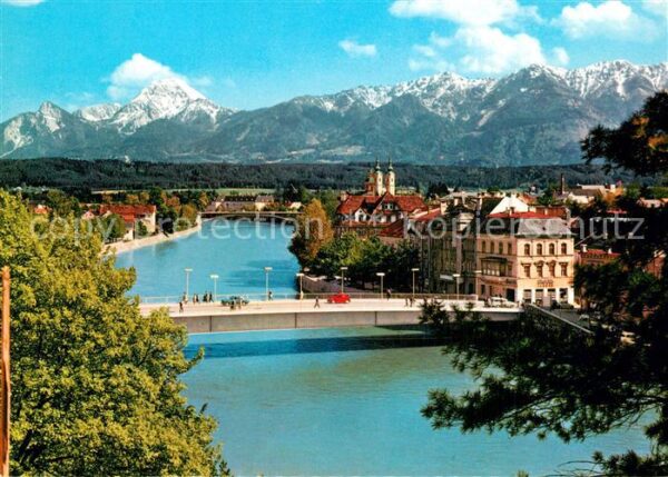 Villach Kaernten Draubrücke mit Mittagskogel